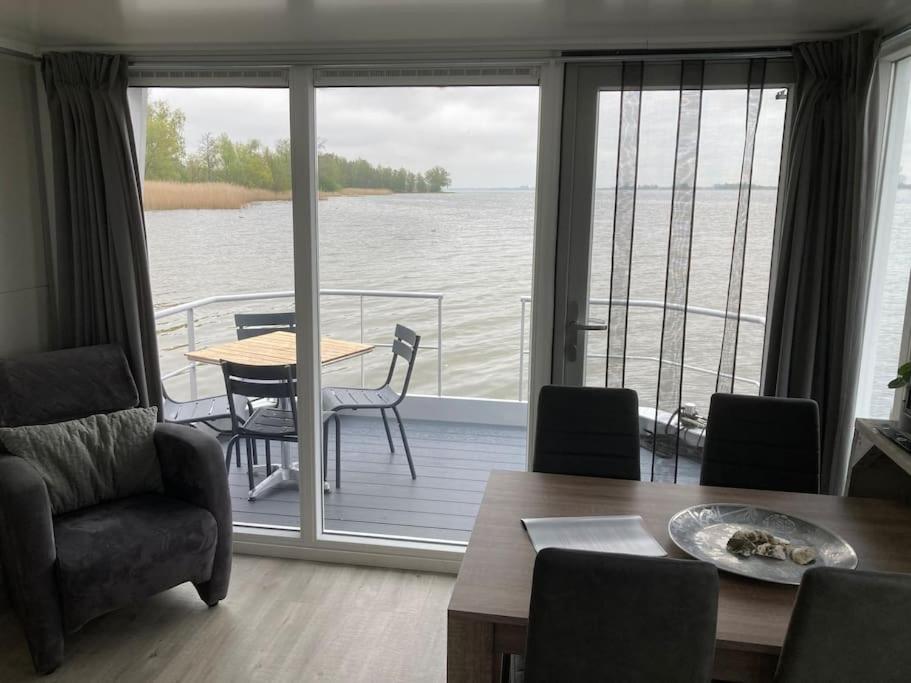 Houseboot Kingfisher, Lake View Biddinghuizen Exterior foto